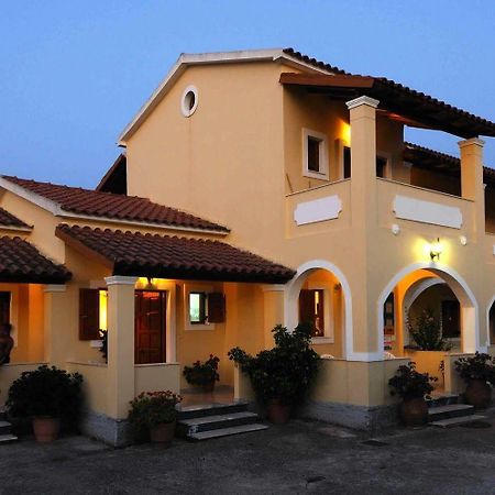 Feeloxenia Corfu Apartments Ахарави Экстерьер фото