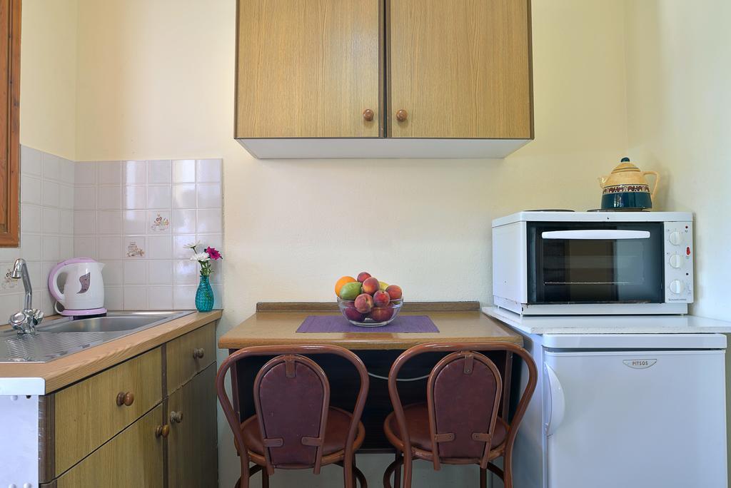 Feeloxenia Corfu Apartments Ахарави Номер фото