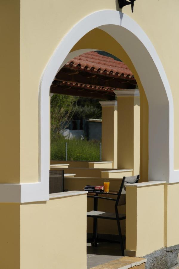Feeloxenia Corfu Apartments Ахарави Экстерьер фото
