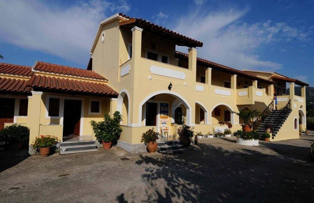 Feeloxenia Corfu Apartments Ахарави Экстерьер фото