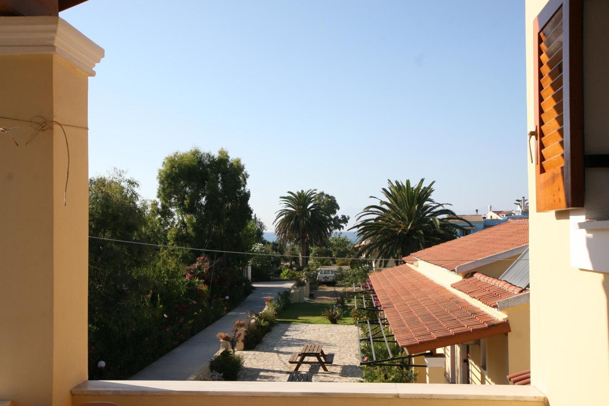 Feeloxenia Corfu Apartments Ахарави Экстерьер фото