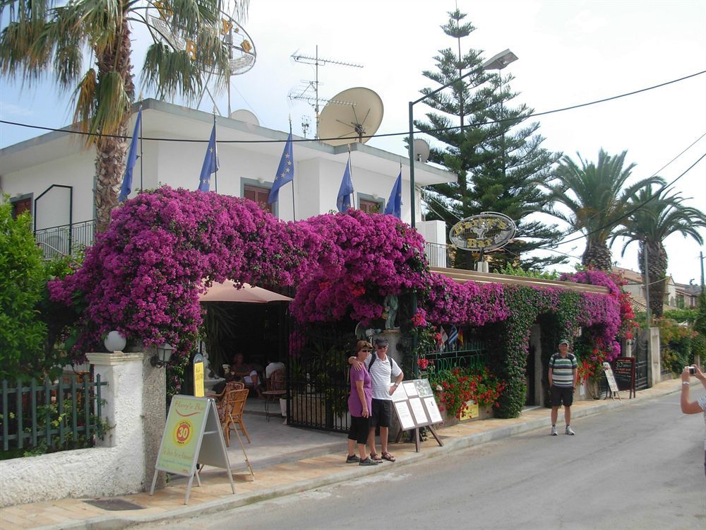 Feeloxenia Corfu Apartments Ахарави Экстерьер фото