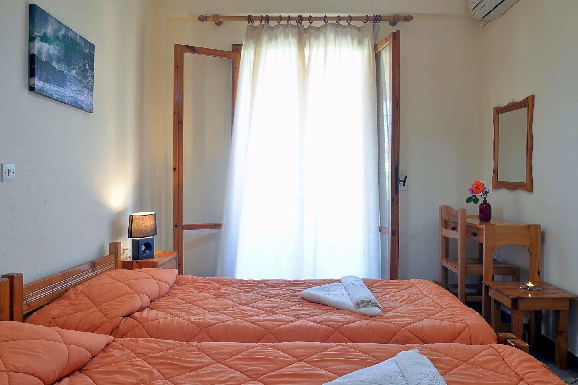 Feeloxenia Corfu Apartments Ахарави Экстерьер фото